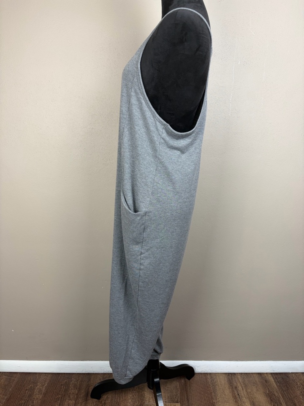 Wild Fable Grey Sleeveless Slouchy Knit Haren Jumpsuit Baggy Pocket Romper L EUC - Picture 5 of 16